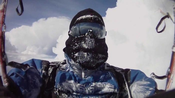 donan yamaç paraşütçü